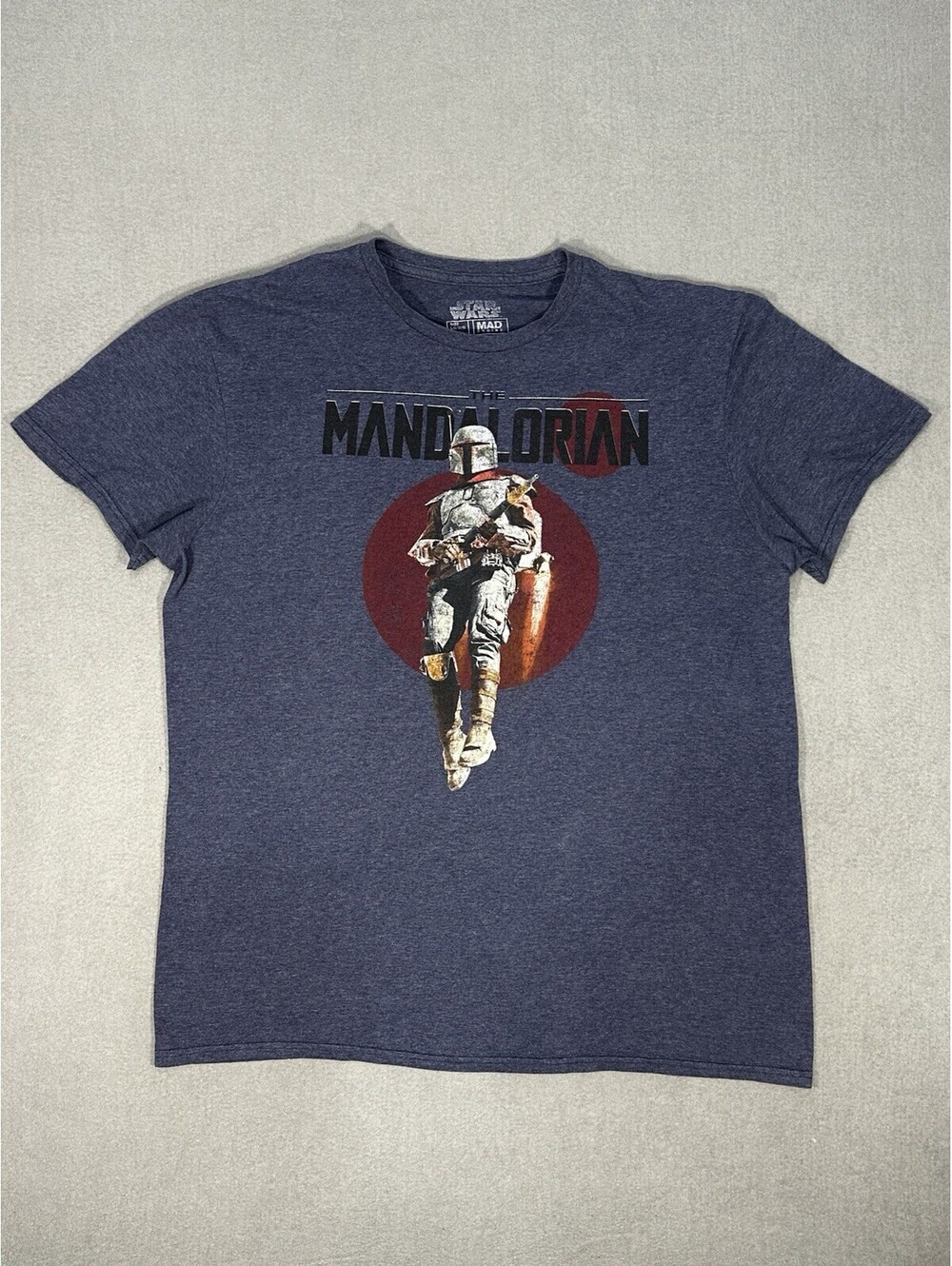 Men’s Star Wars “The Mandalorian” graphic T-shirt (Mad Engine) – Size L